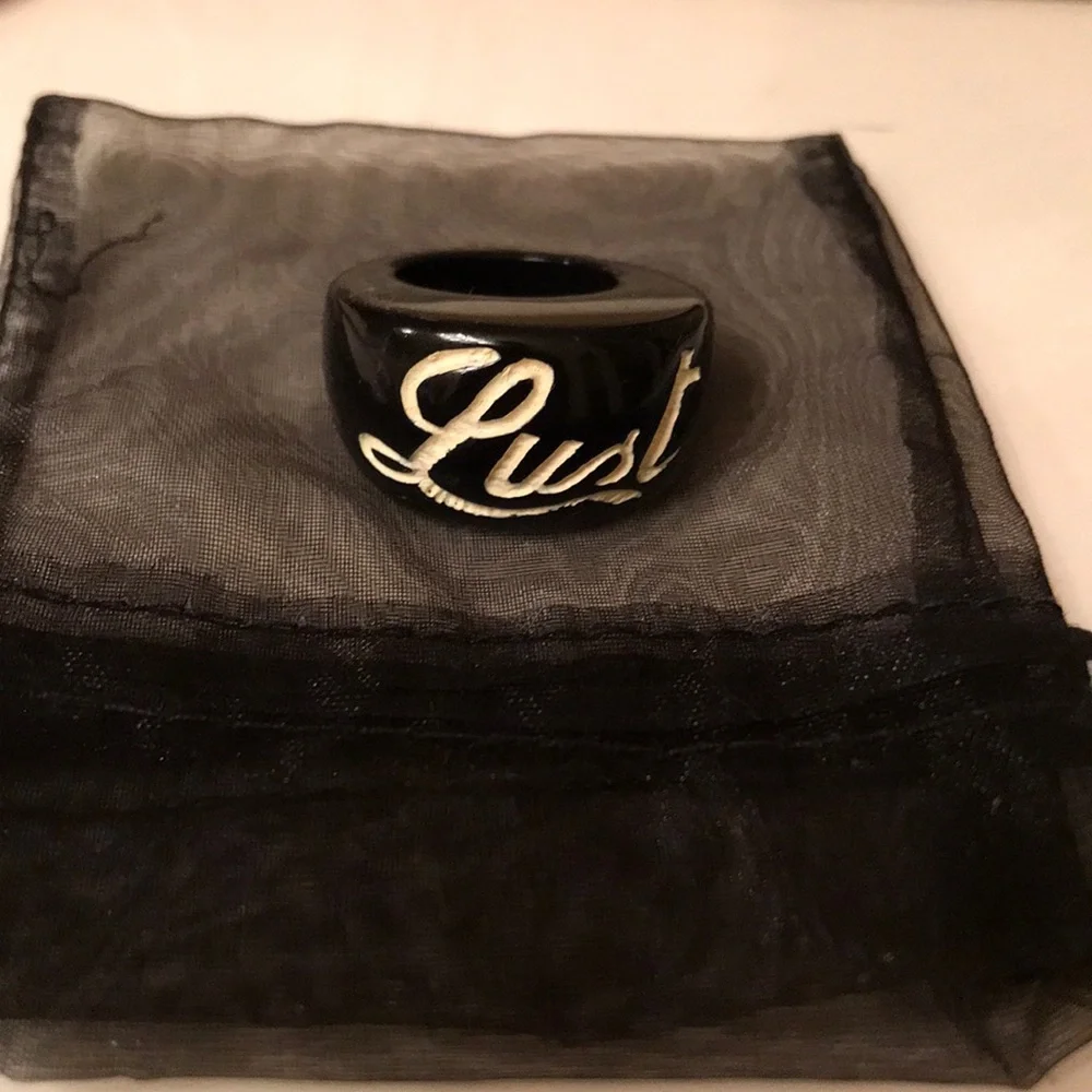 Black “Lust” ring